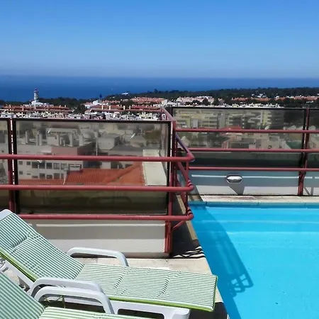 Spacious With Rooftop Pool Apartament *