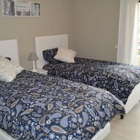 Apartament Spacious With Rooftop Pool